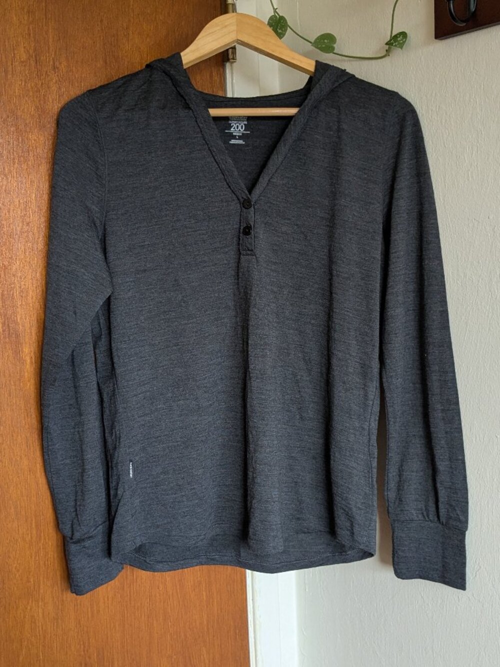 Icebreaker 100% Merino Wool Long Sleeve Shirt Hood Super Fine lite 200 Large